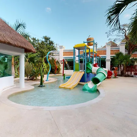 Grand Park Royal Cozumel