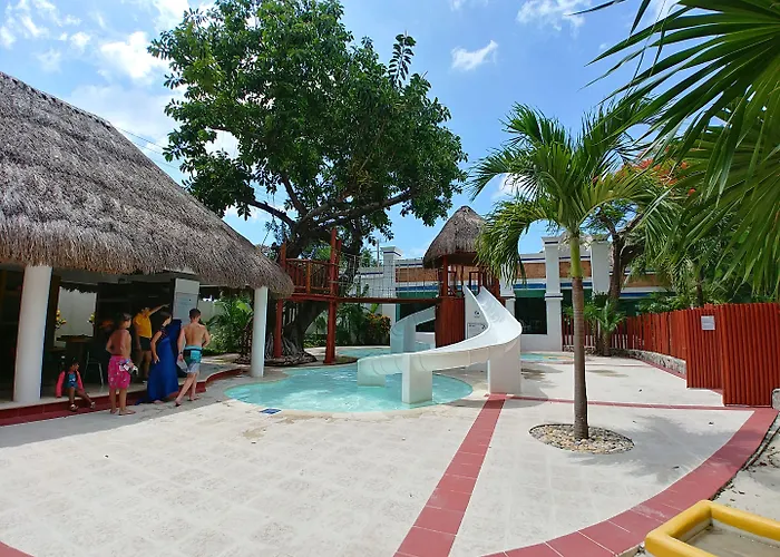 Grand Park Royal