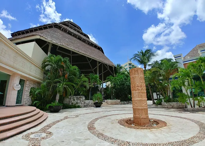 Grand Park Royal Resort