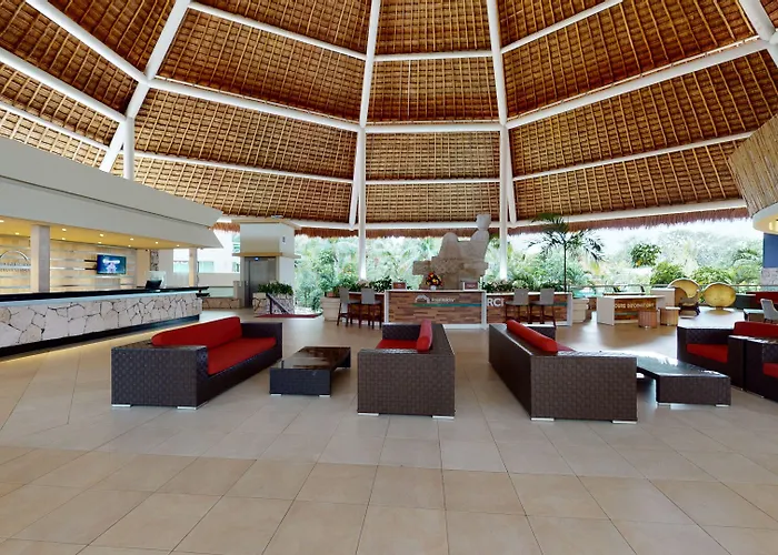 Grand Park Royal 5*